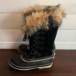 Sorel Joan of Arctic black boots - Size 9.5